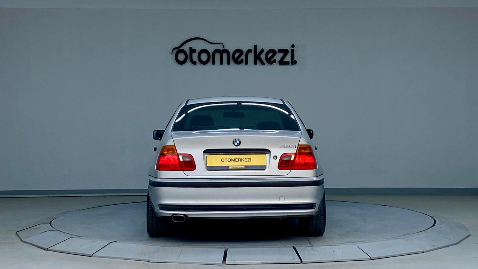 BMW 318i 17